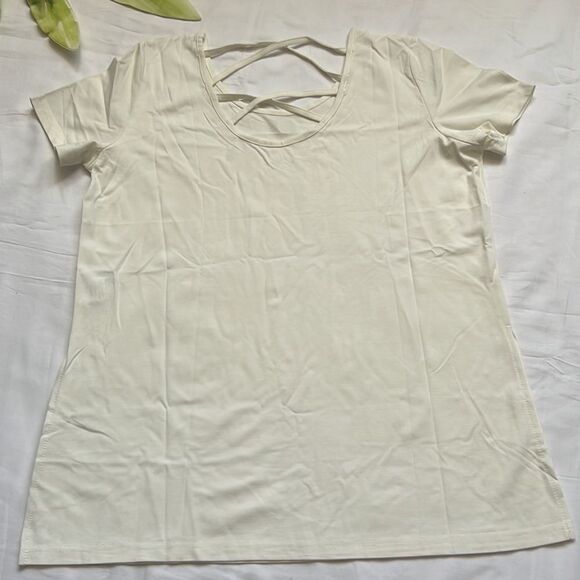 ⭐️nwt ALONG FIT Short-Sleeved T-Shirt Open Side Design⭐️ - Picture 11 of 12